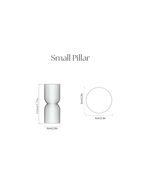 Ribbed pillar candle / Small